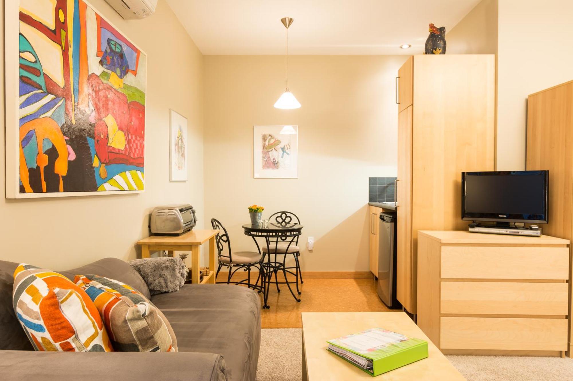 Cormier'S Studio Guest Suites Penticton Exteriér fotografie