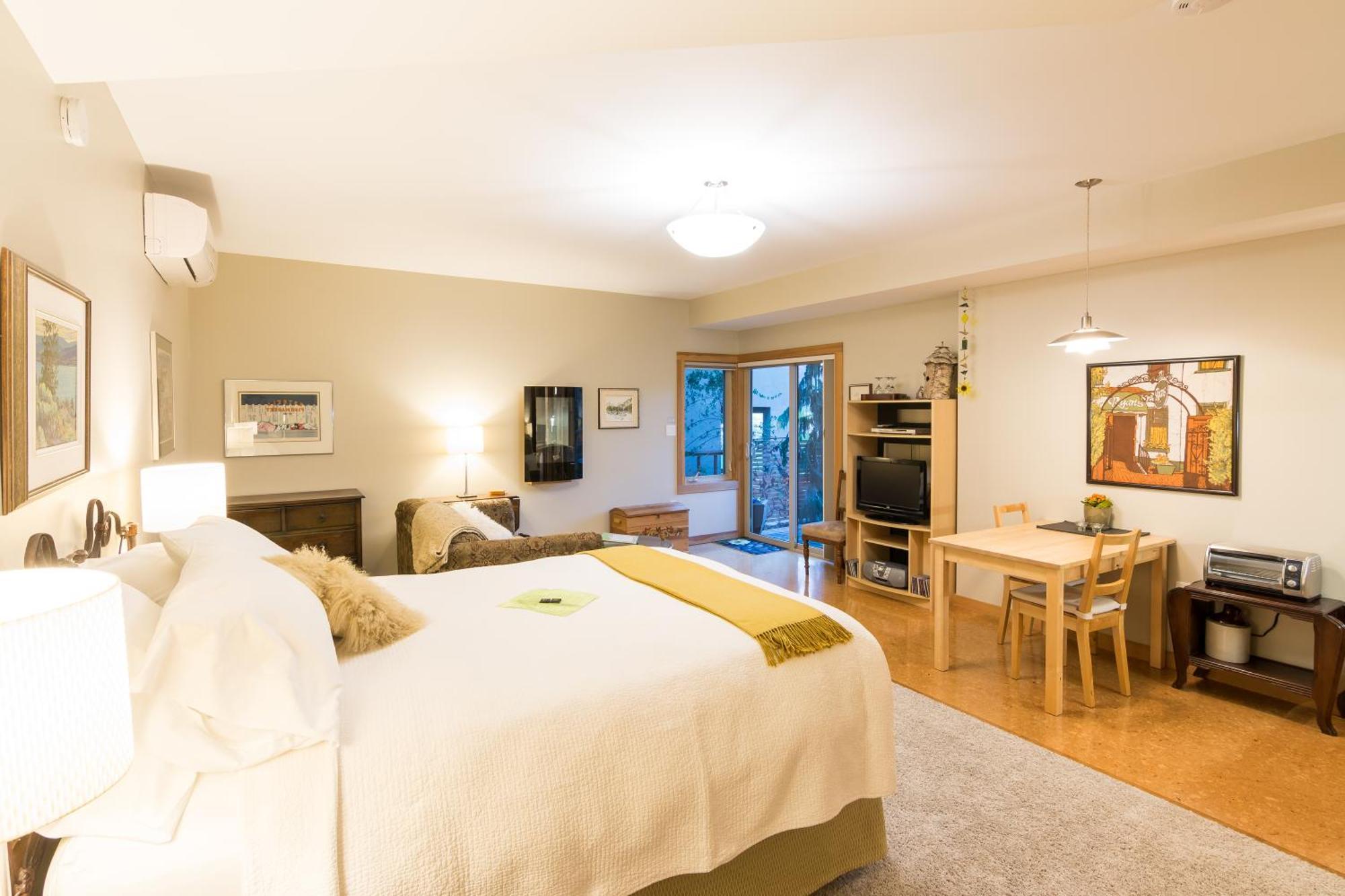 Cormier'S Studio Guest Suites Penticton Exteriér fotografie
